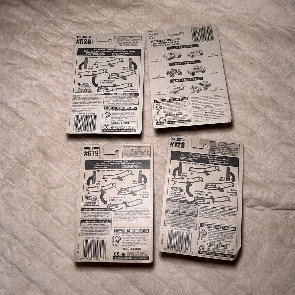 Hot Wheels Set Of 4 Cars Diecast 1:64‎ NIB #526 #44 #619 #198